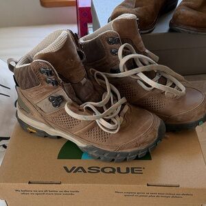 Vasque Tan and Brown Outdoor Boots